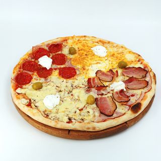 Quattro Stagioni pizza