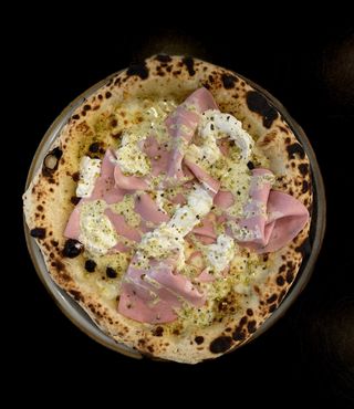 Pizza Mortadella Di Pistacio