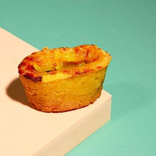 Tortino con crema catalana e amarene