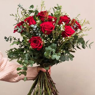 Ramo de 15 rosas rojas