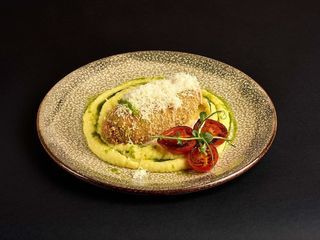 Котлета по-київськи з  картопляним пюре (180/190g)