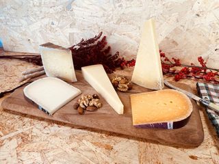 Tabla De Curados1/2 Tabla (500G Aprox)