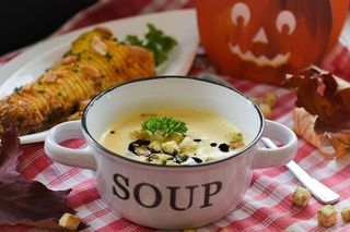 Суп з фрикадельками