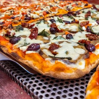 Pizza Campesina (Media)