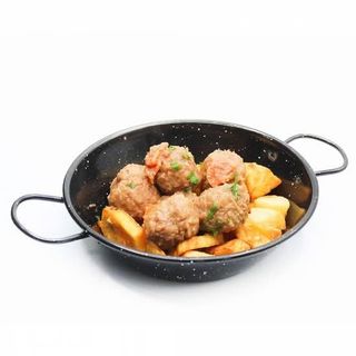 Albóndigas En Salsa (Ración)