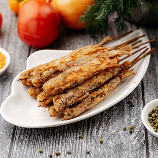 Мойва на шпажках