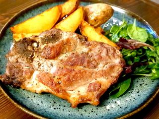 Ceafă de porc grill