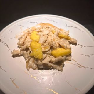 Pollo con ananas