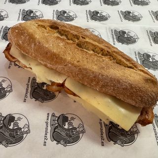 Bocadillo Bacon Con Queso