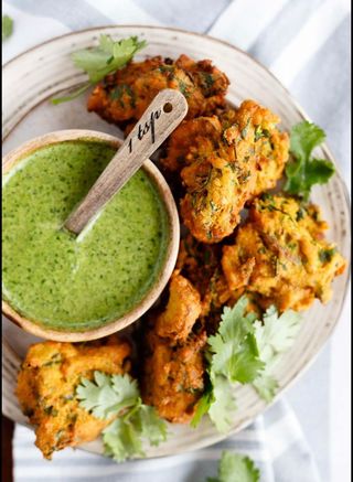 Alitas De Pollo Fritas (6 Uds.) Y Patata