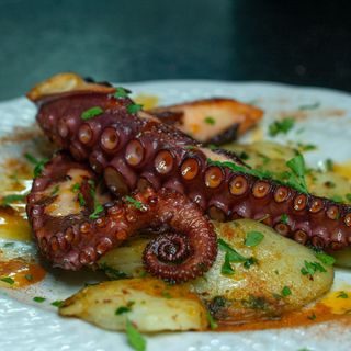 Rejo de Pulpo al Horno