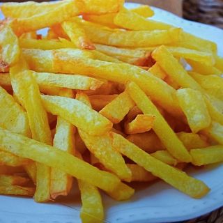25. Ración De Patatas Fritas (Pequeña)