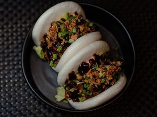 Бао з лососем (200g)