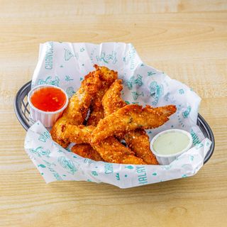 Crujientes Pollo con Dúo de Salsas