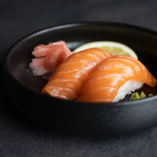 Нигири Сьомга  (2бр, 80г)