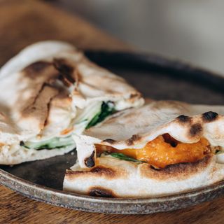 Сендвіч піца з креветками 