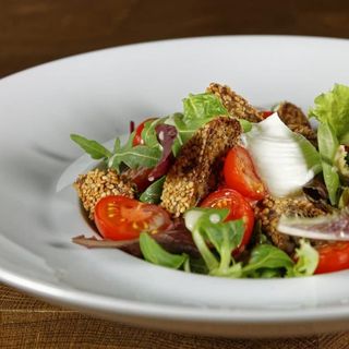 Салат с семгой