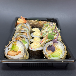 SUSHI BOX DELUXE 15 PIEZAS