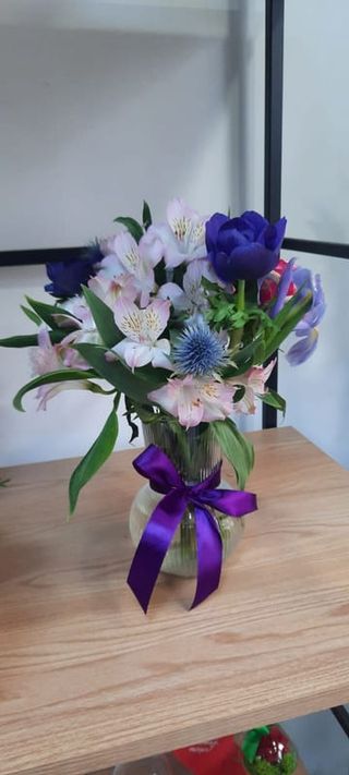 Buchet de flori in vaza