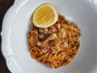 Феттучіне з креветками (320g)