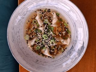 Суп Gyoza з креветкою