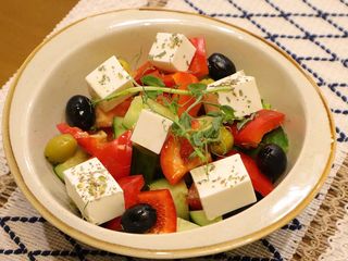 Греческий с сыром фетакса