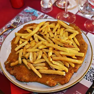 con patatine fritte