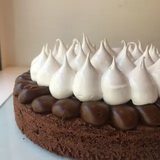 Brownie Con Merengue Y Dulce De Leche 1 Ud.