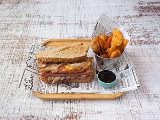 Club House Sándwich