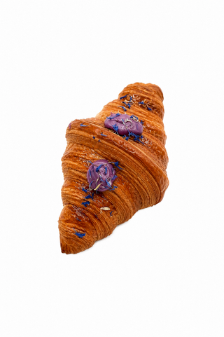 Croissant cu Ceai Negru și Ube