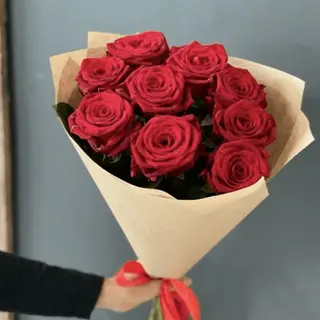 9 rose rosse 