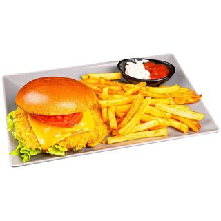 Бургер с хрупкаво пилешко филе