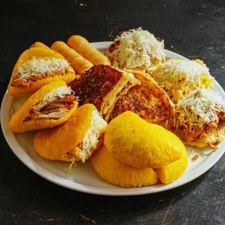 Combo Venezolano 2-3 Pax