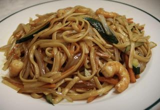 Tallarines Fritos Con Gambas