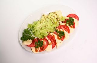 Капрезе (220г)