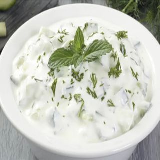 Млечна салата