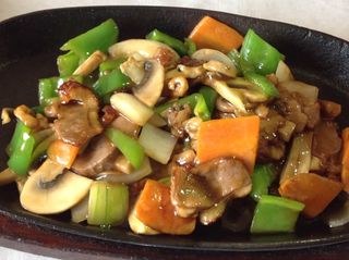 66- Cerdo Con Chop Suey