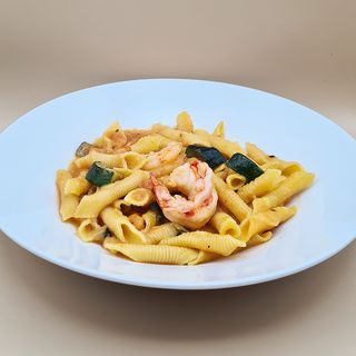Garganelli Gamberi e Zucchine*
