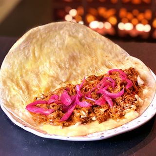 Quesadilla de Cochinita 