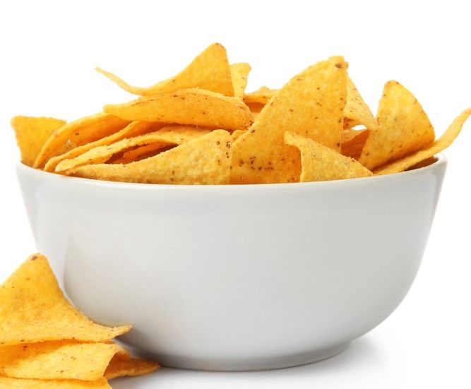 Nachos Con Tiras De Pollo Con Bacon Y Salsa Cheddar