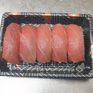 M3. Sushi maguro