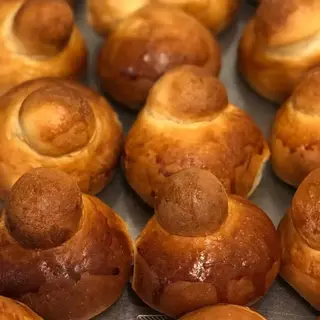 Brioches col tuppo