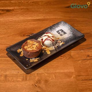 Lava cake cu înghețată