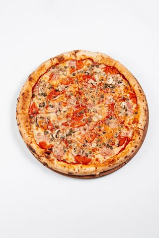 Піца Капрічоза (35см/850г) 