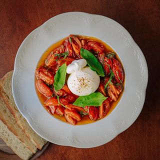 Burrata alla caprese