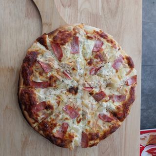 Pizza 4 Ingredientes