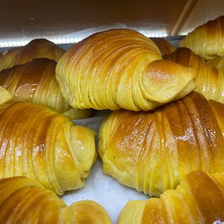Box 6 croissants 