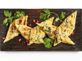 Лаваш з бринзою та зеленню (250g)