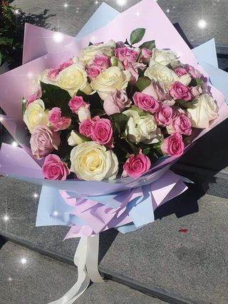 Buchet trandafiri si lalele