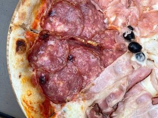 Піца Чотири мʼяса (30см)